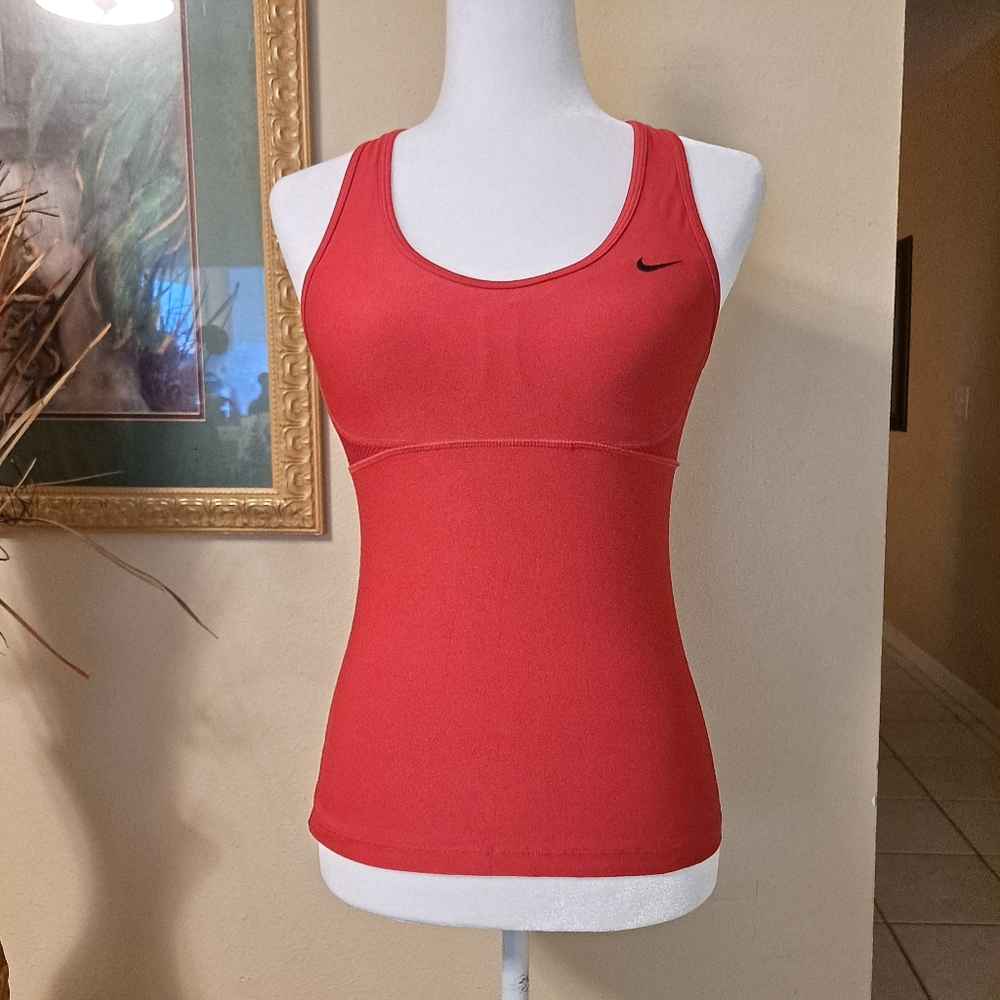 Nike dri fit tank top size S
